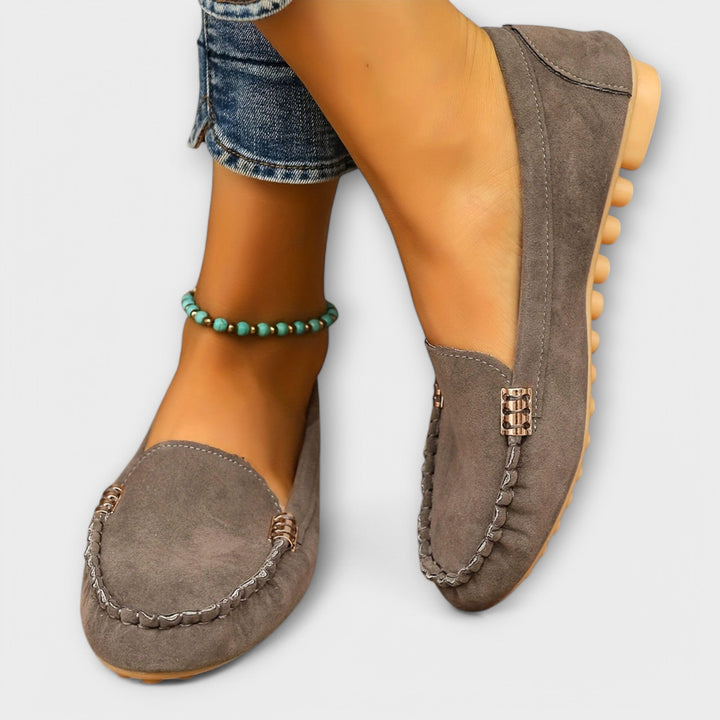 Sabrina - Classic Moccasin
