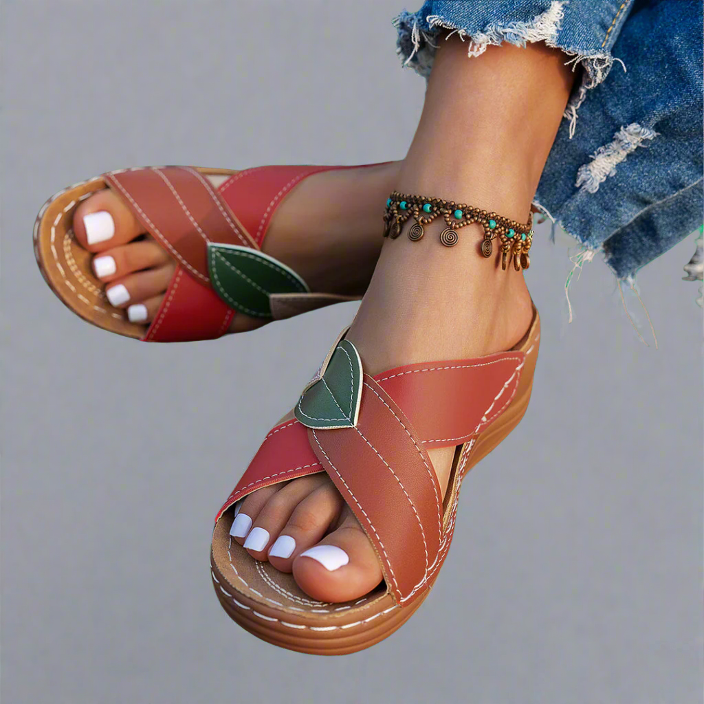 Nina | Sandales compensées artisanales en matériaux de qualité supérieure