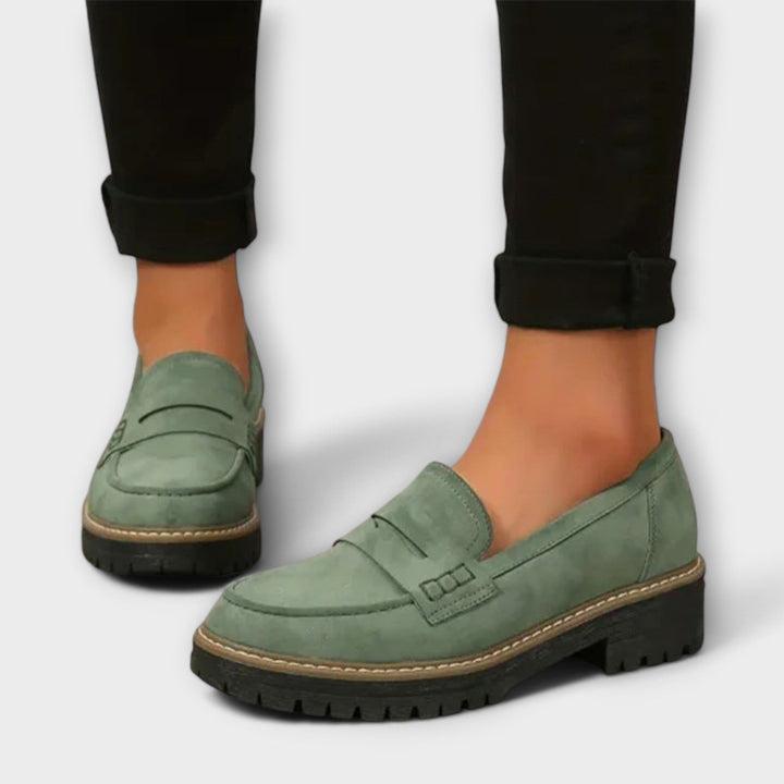 Alisa - Classic Moccasin