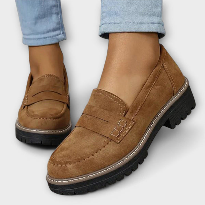Alisa - Classic Moccasin
