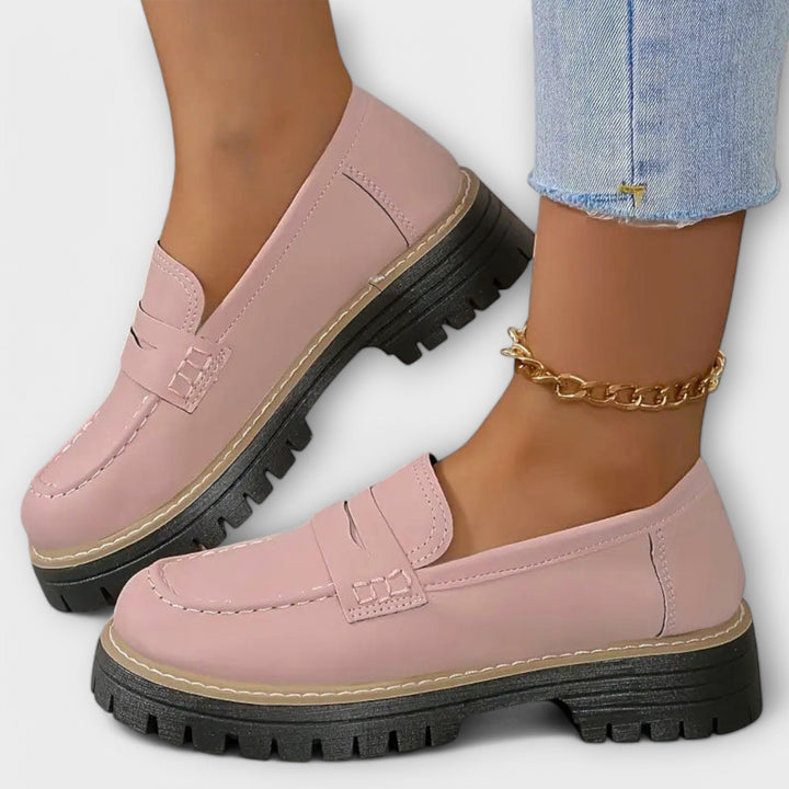 Alisa - Classic Moccasin