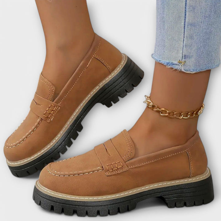 Alisa - Classic Moccasin